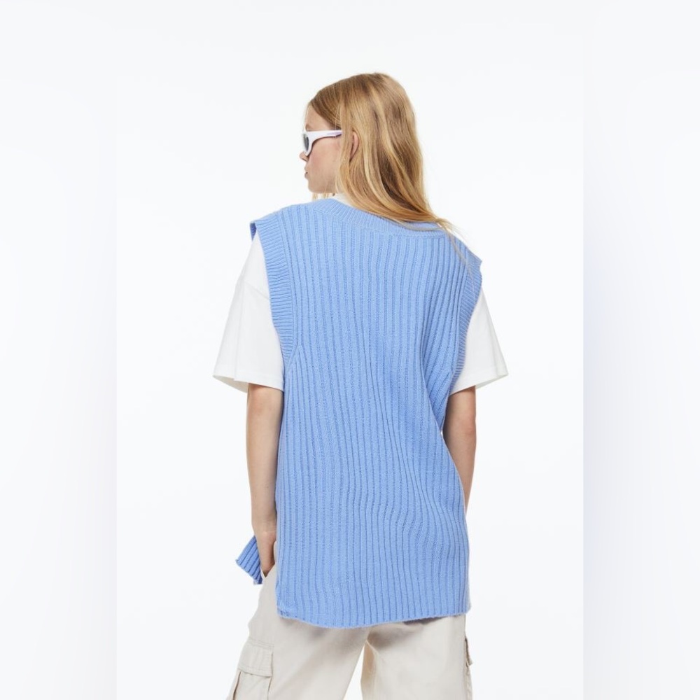 Oversized Vest - Picture 4 of 5